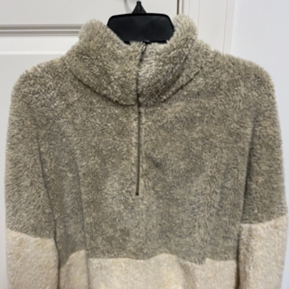 Women’s Pullover